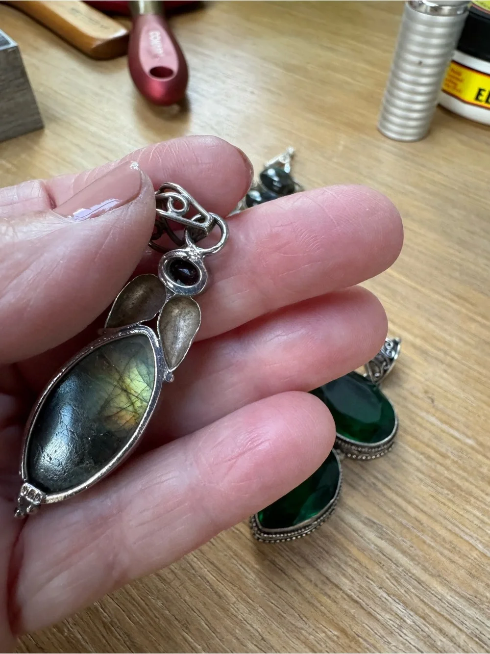 Sterling Silver Labradorite Bracelet & pendant w garnet & green diopside pendant - Picture 4 of 15